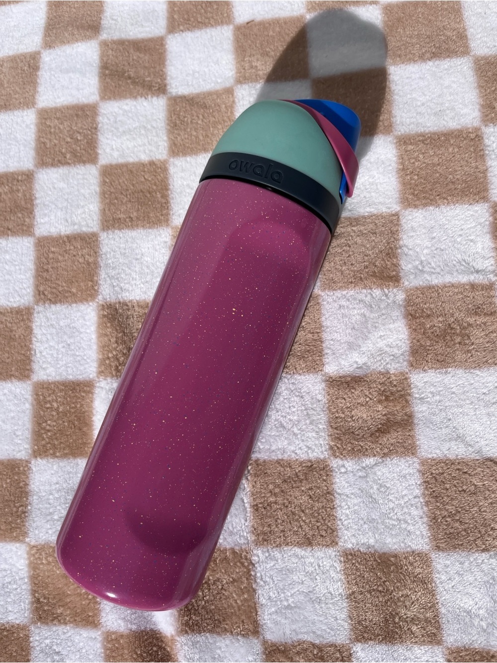 Owala Bubble Gum Burst 24 oz Stainless Steel Water Bottle Like New